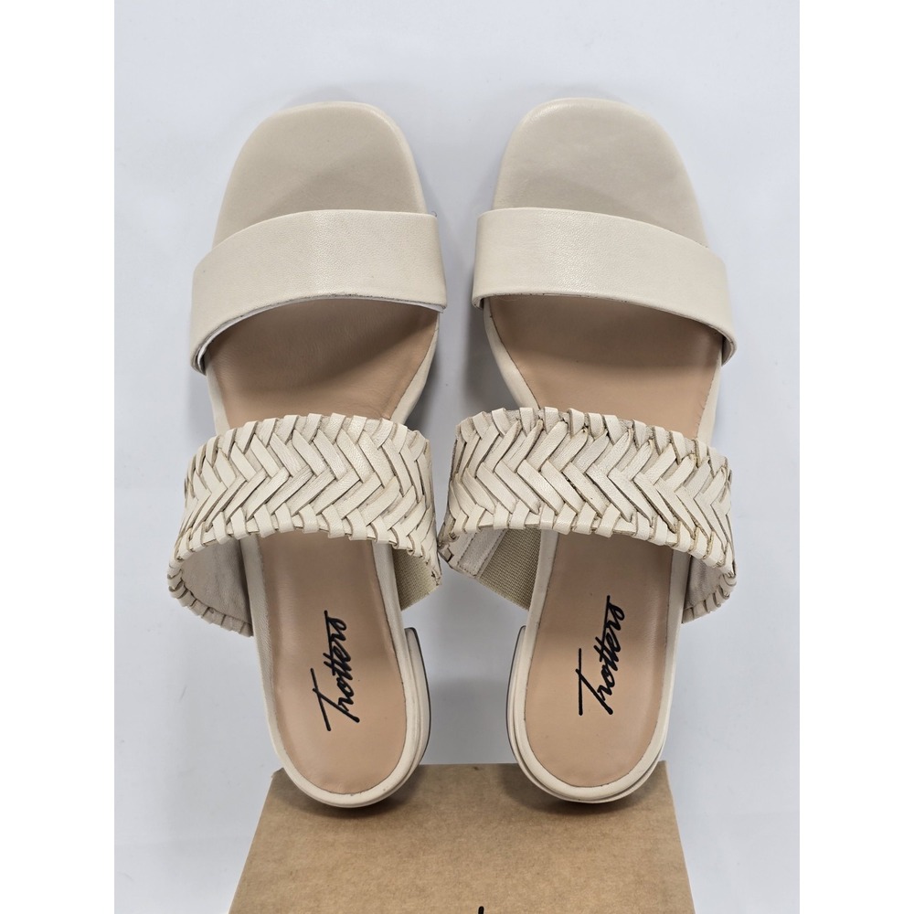 NIB Trotters Women's Nalane Sandals - Color Ivory - Size 8 Wide - Picture 8 of 13